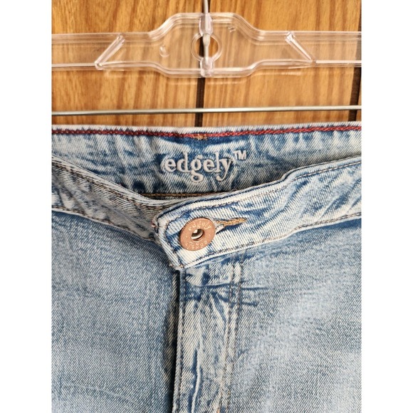 Edgely Comfort Stretch Factory Distressed Mid-Rise Womens Shorts Size 24W NWT - Picture 5 of 6